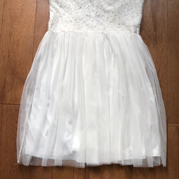 Francescas medium cream lace tulle dress - Picture 3 of 8